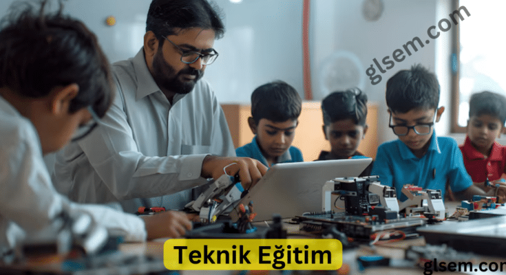 Teknik Eğitim Kariyer Başarısına Nasıl Katkı Sağlar?